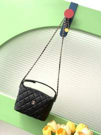 Picture of Chanel Handbags _SKUfw239862368fw
